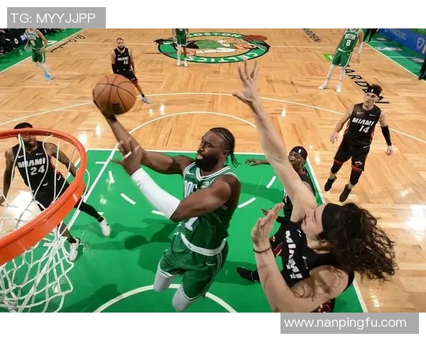 2018年11月13日热火队首节精彩回顾与精彩瞬间分析